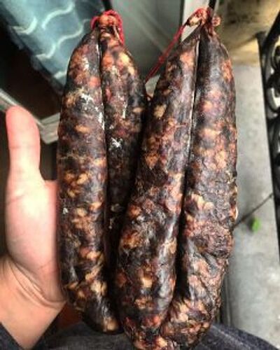 preparation-Figatellu-240x300